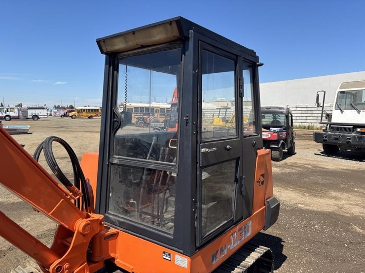 kubota-kh030-image-22