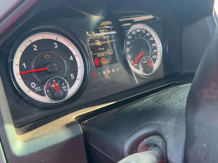 2017-dodge-ram-2500-image-11