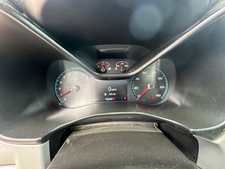 2020-chevrolet-colorado-image-47