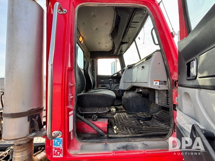 2017-western-star-w4700sb-day-cab-truck-(gp11326,-unit-81)-image-89
