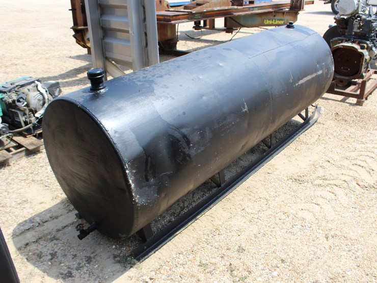 #23205-•-300-gallon-fuel-tank-on-skid-image-3