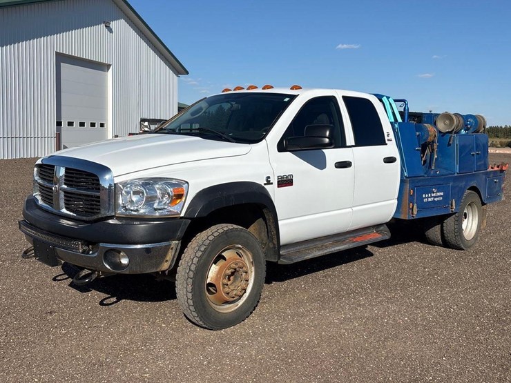 2009-dodge-ram-4500-image-1
