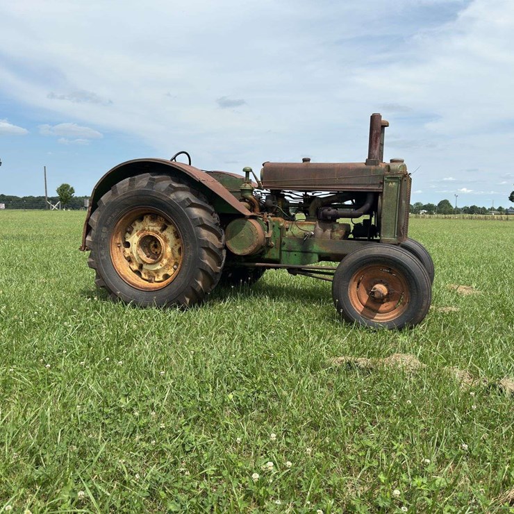 JOHN DEERE AR