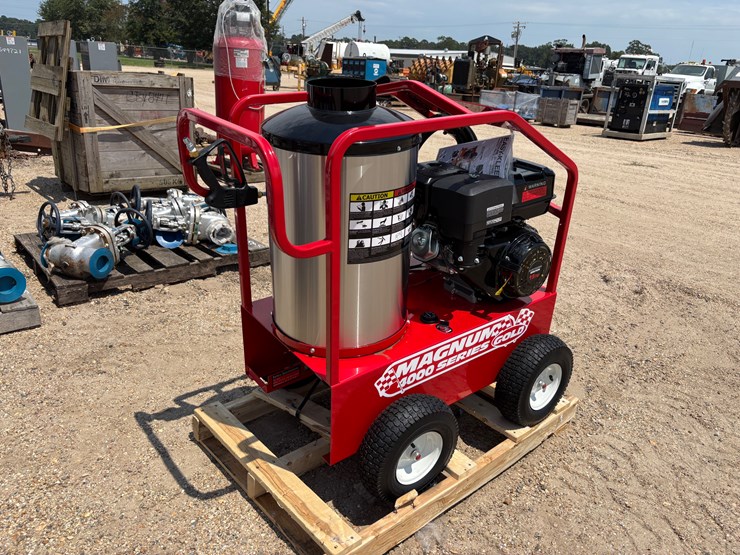 #3506-•-magnum-400-series-hot-pressure-washer-image-3