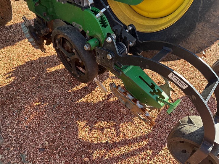 2014-john-deere-1770nt-image-20