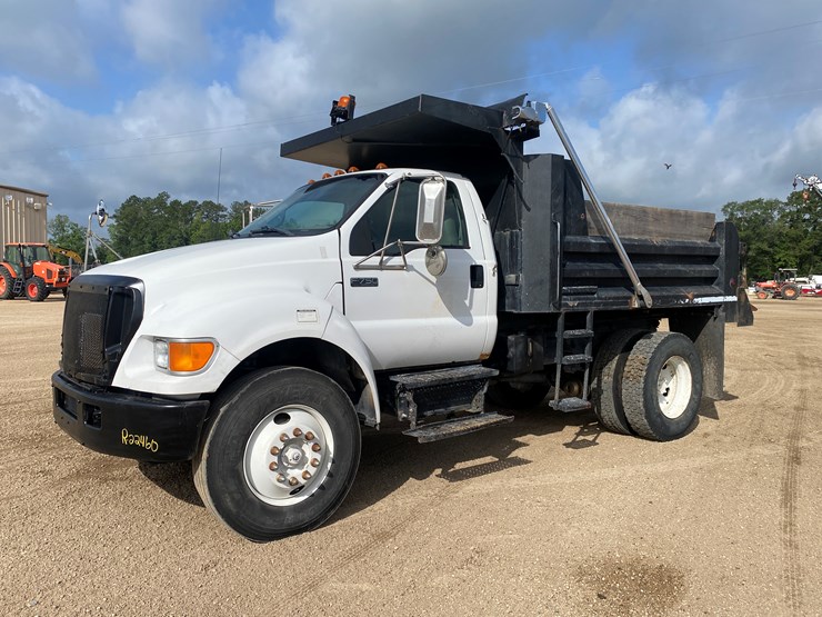 2007-ford-f750-image-1