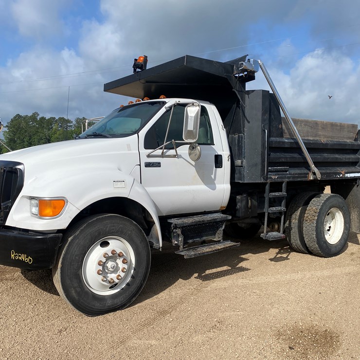2007 FORD F750