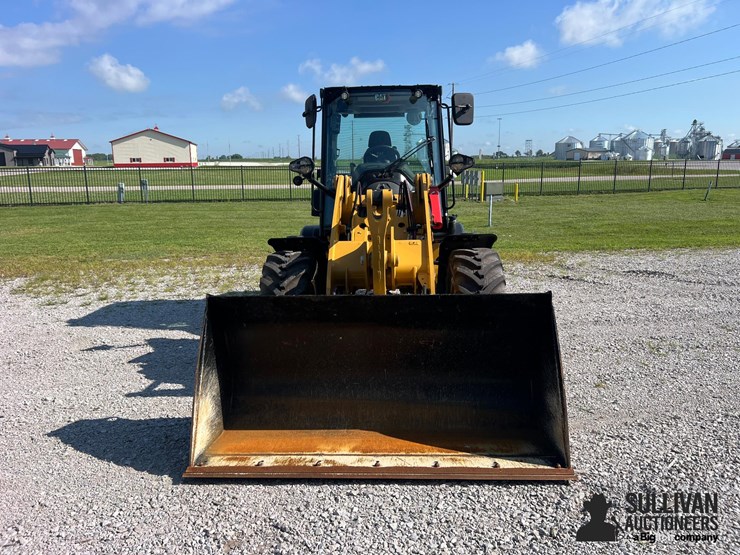 2023-caterpillar-908-image-2