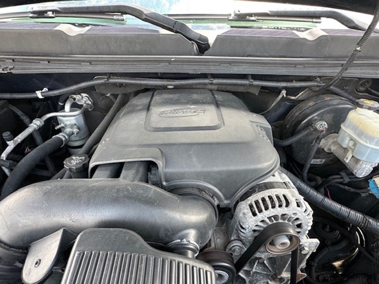 2010-chevrolet-silverado-image-51