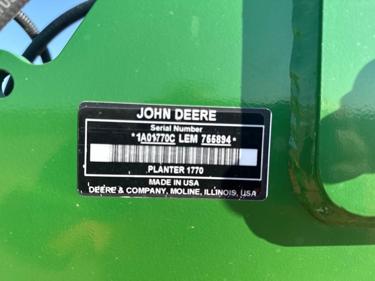 2014-john-deere-1770nt-image-37
