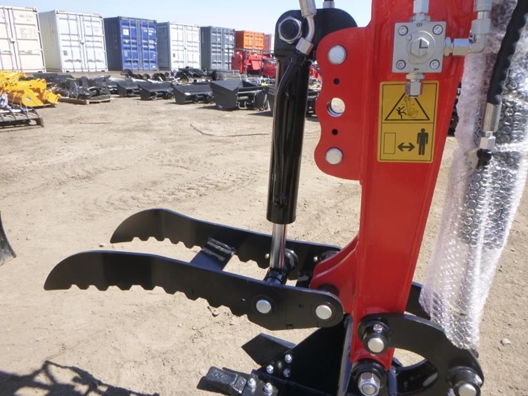 2025-tpm-16-hydraulic-excavator-image-12