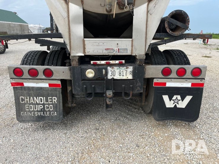 1996-western-star-model-496f-liquid-nurse-truck-(jn2748,-unit-40582)-image-43