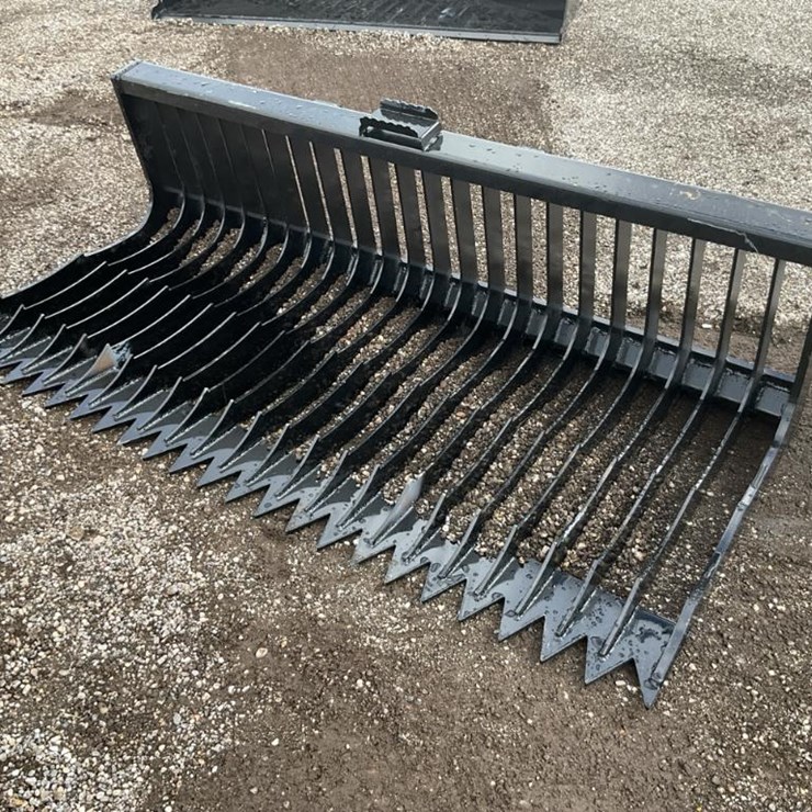 #619 • 76" Skid Steer Skeleton Bucket Low Side