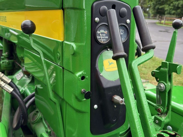 john-deere-420c-image-18