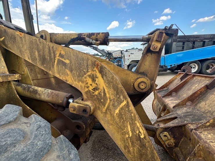 caterpillar-918f-image-27