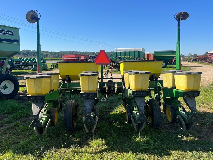 john-deere-7200-image-3