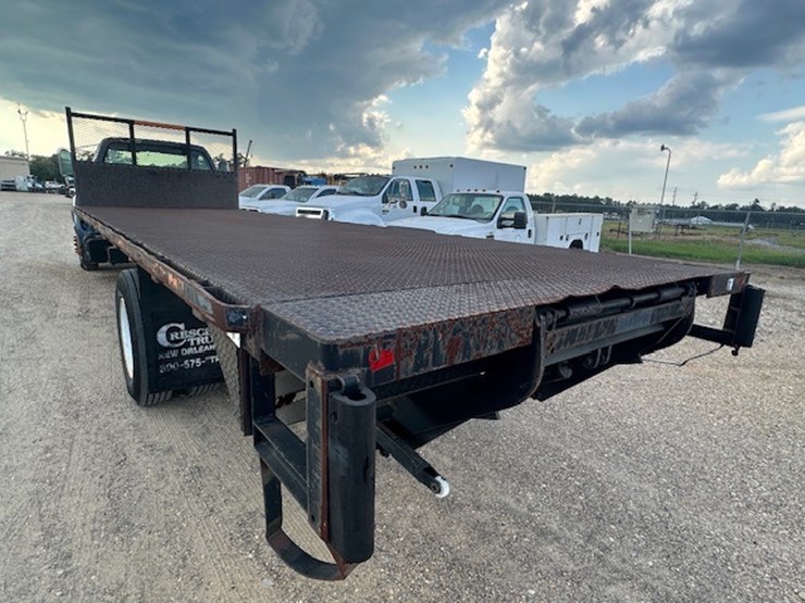 2000-ford-f650-image-12