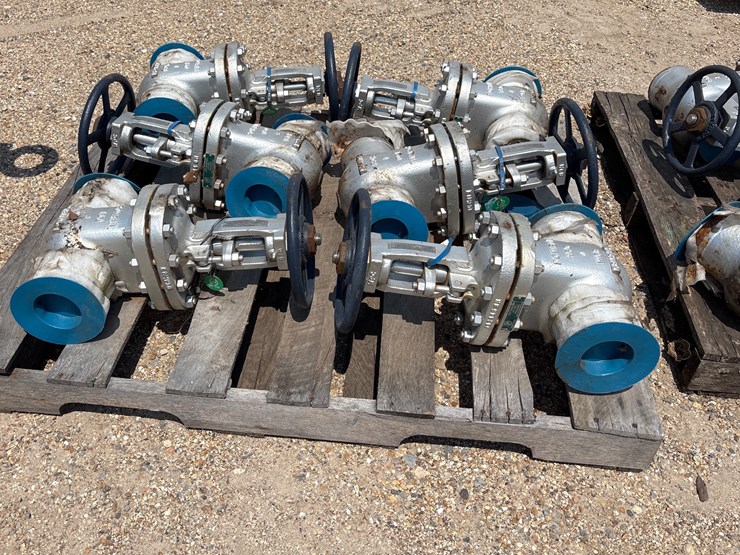 #3502-•-pallet-of-valves-image-2