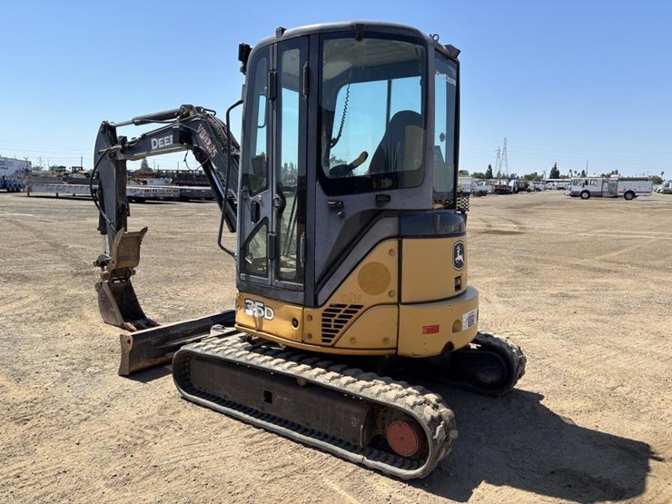 deere-35d-image-4