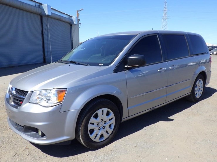 2016-dodge-grand-caravan-image-1