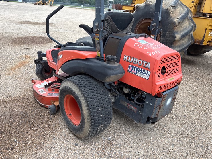 kubota-zd326-image-4