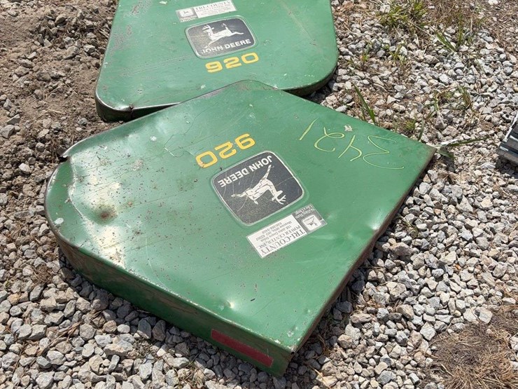 side-shield-for-john-deere-920-platform-image-1