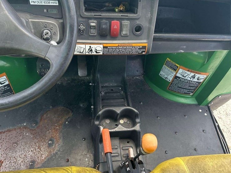 john-deere-gator-image-11
