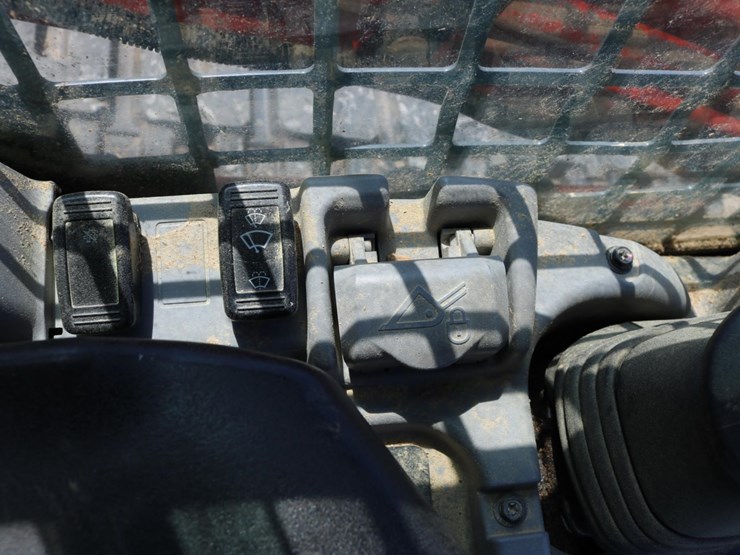 kubota-svl90-2c-image-18
