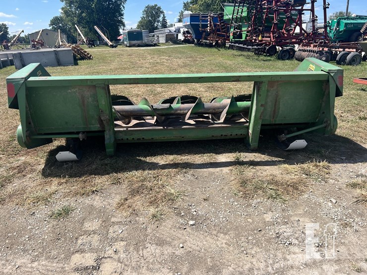 john-deere-444-image-2
