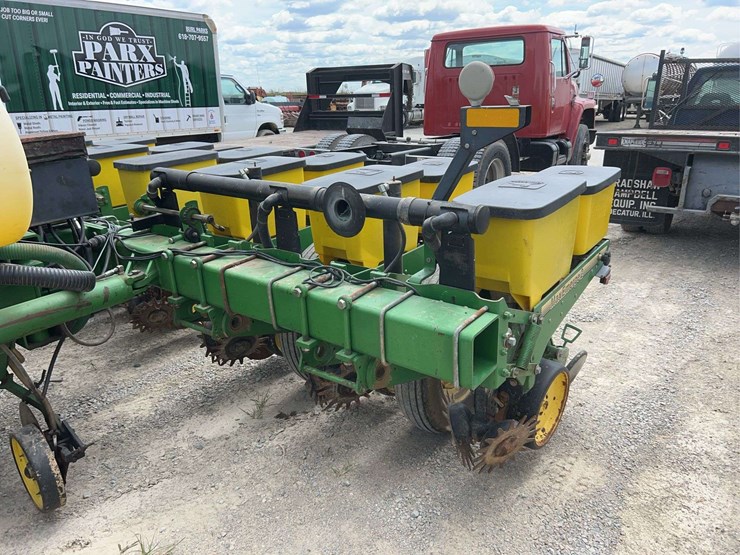 john-deere-7200-image-15