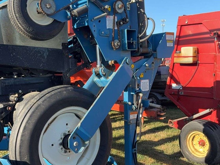 kinze-2600-image-4