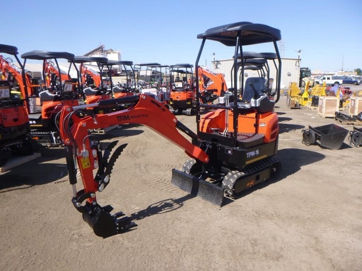 2025-tpm-16-hydraulic-excavator-image-1