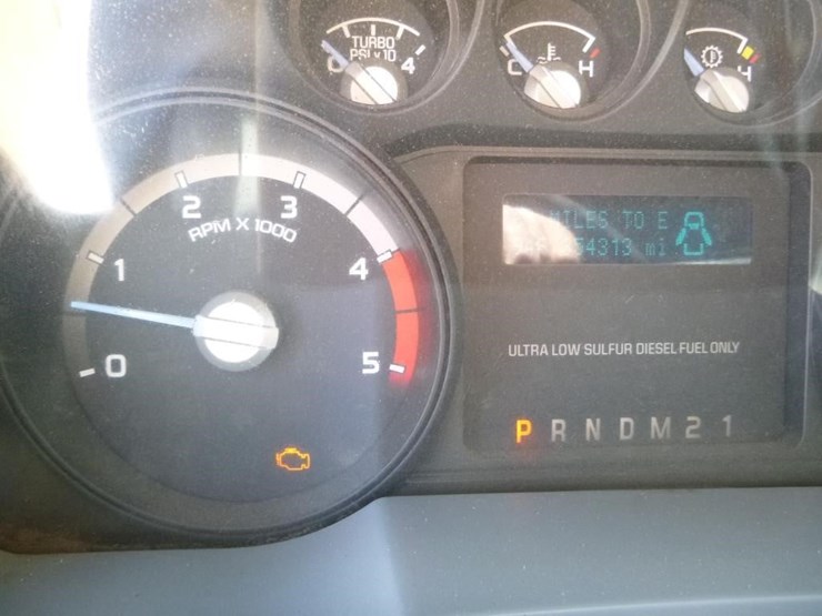 2015-ford-f550-image-23