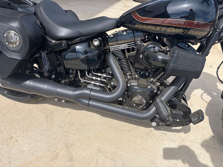 2016-harley-davidson-110-fxse-motorcycle-image-12