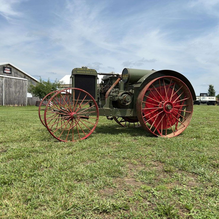 Huber Super 4 Tractor
