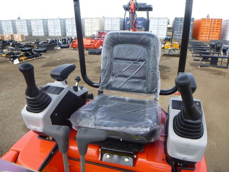 2025-tpm-16-hydraulic-excavator-image-17