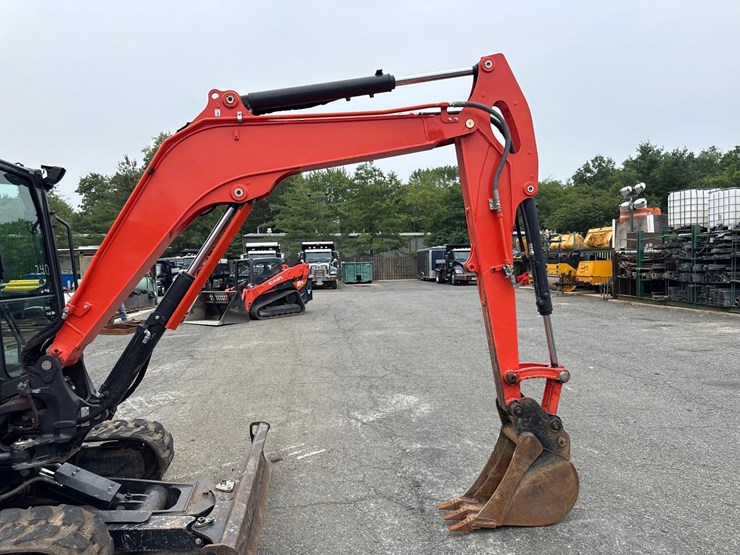 2021-kubota-kx057-5-image-8
