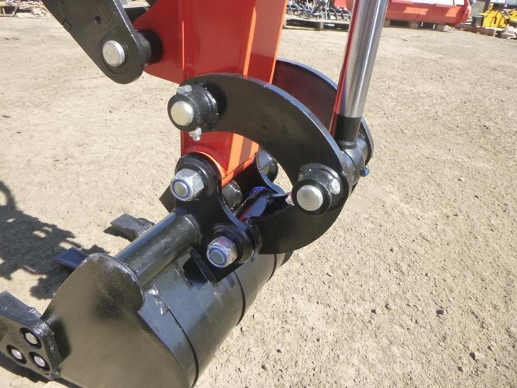 2025-tpm-16-hydraulic-excavator-image-11