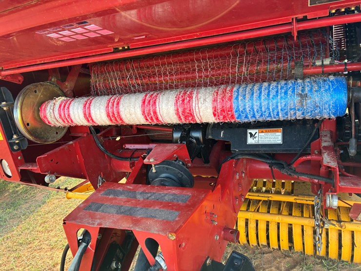 2008-new-holland-br7070-image-8