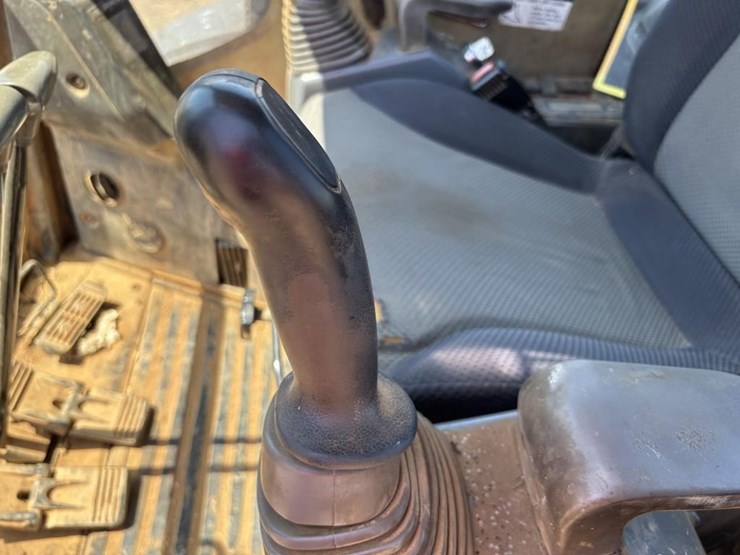 deere-35d-image-30
