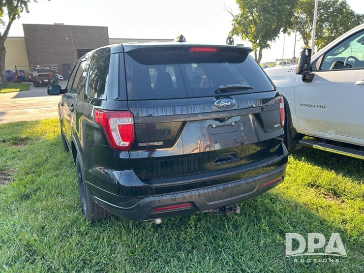 2018-ford-explorer-image-5