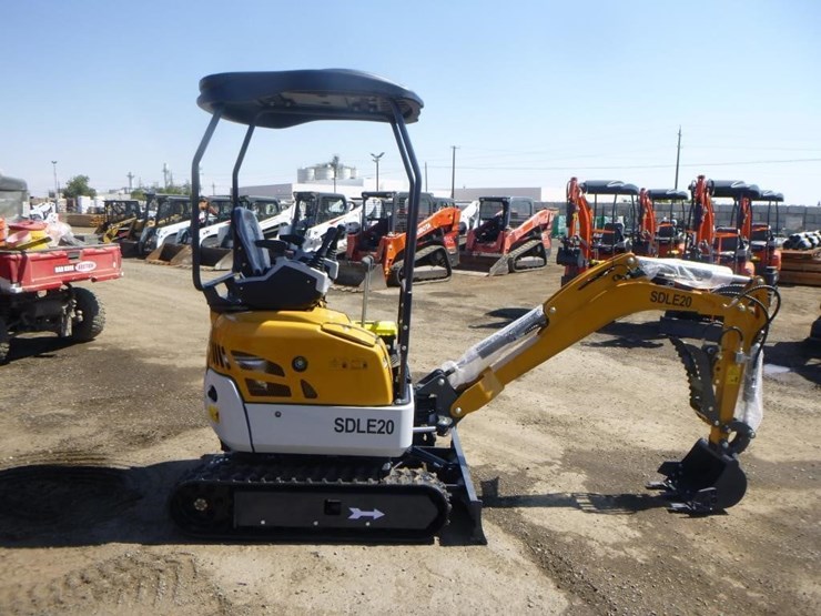 2025-sdlanch-sdle20-hydraulic-excavator-image-7