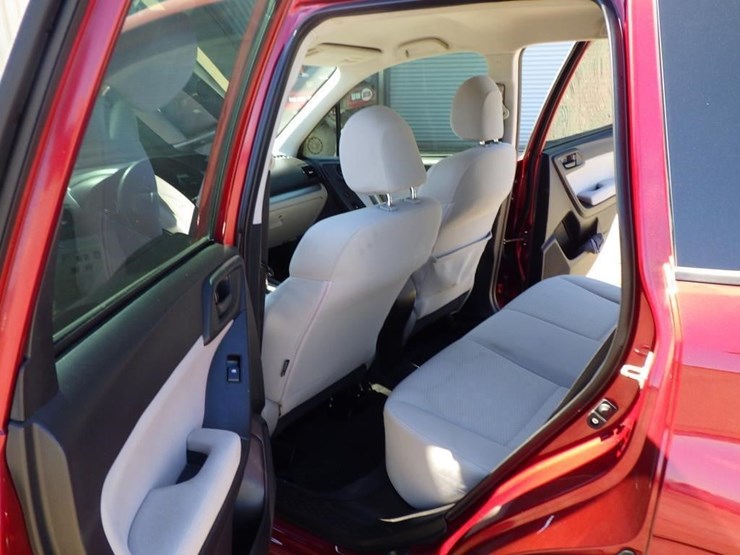 2015-subaru-forester-image-7