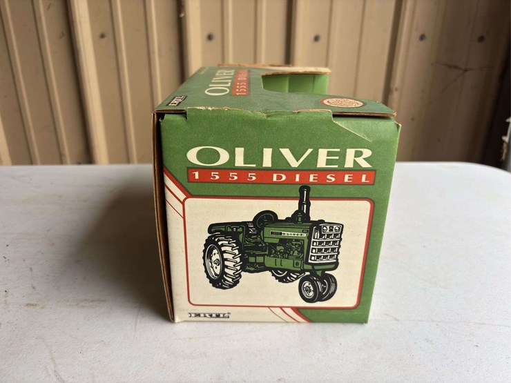 (2)-1/16-oliver-oc-3-crawler-and-1555-nib-ertl-image-19