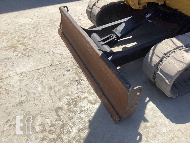 2019-caterpillar-305-image-9