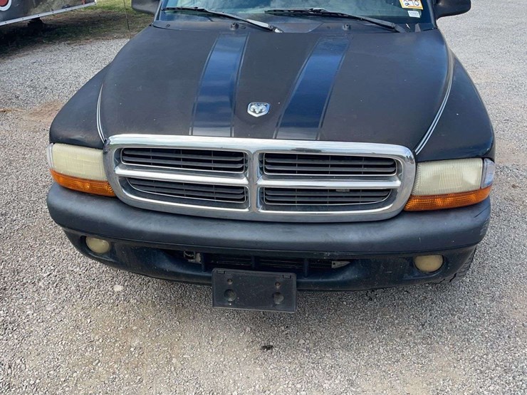 2004-dodge-dakota-image-13