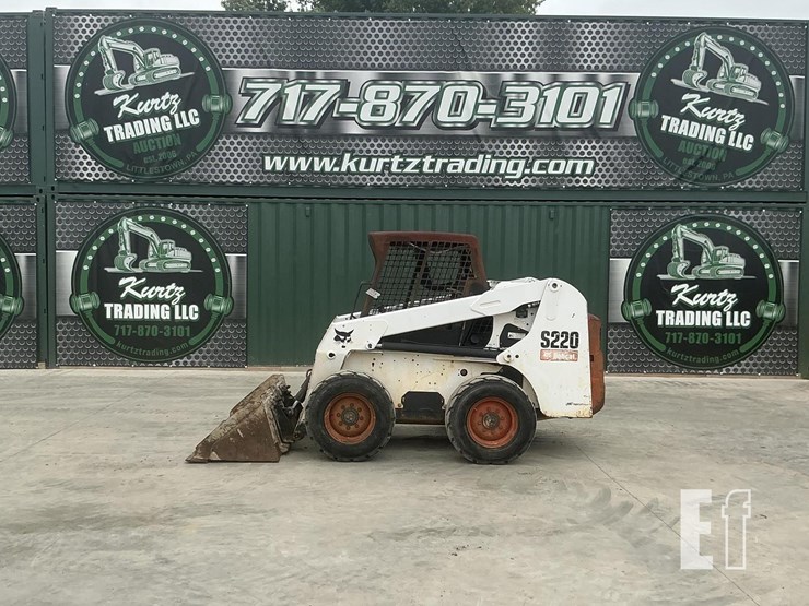 2006-bobcat-s220-image-1