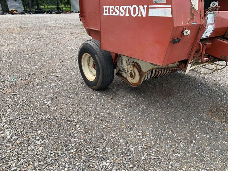 hesston-5540-image-11