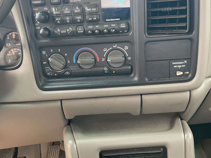 1999-gmc-1500-image-25