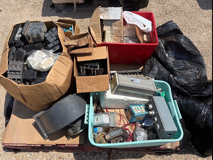 #3480-•-misc-pallet-of-electrical-image-2